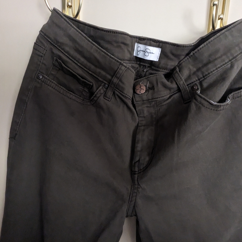 Jessica Simpson Jeans Crop - Picture 5 of 9